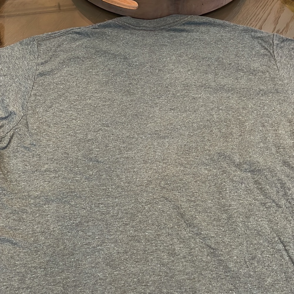 Rock and Republic t shirt - Picture 3 of 3